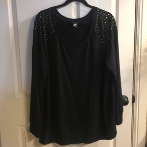 Torrid light sweatshirt with shoulder details sz 3
